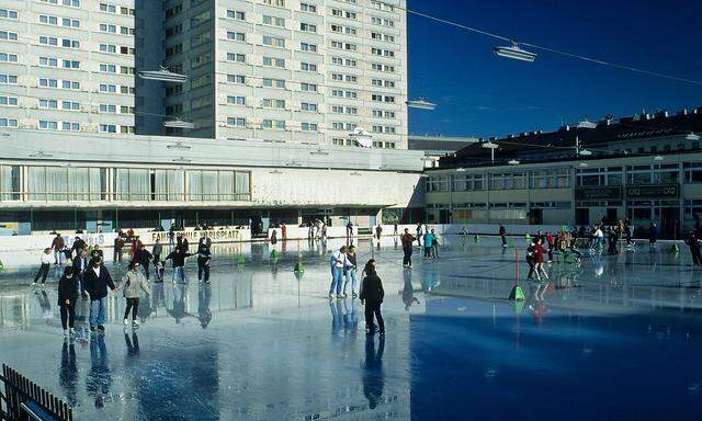 Der Wiener Eislaufverein startet am Heumarkt als Erster in die Saison (Archivbild).