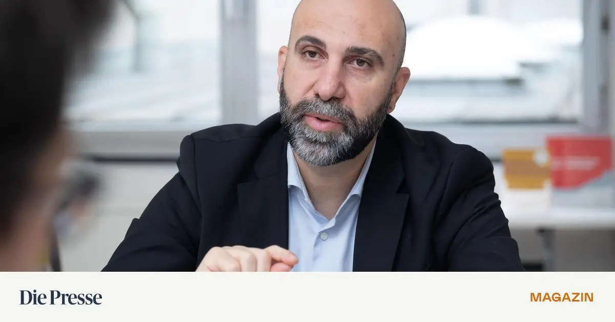 Ahmad-Mansour-Das-Kopftuchverbot-bei-Kindern-ist-richtig-premium-