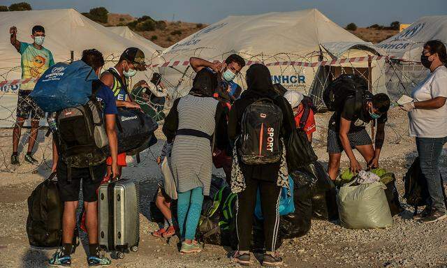 Das neue Flüchtlingslager Kaar Tepe auf Lesbos.