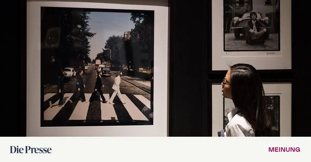 Fotografie-schw-chelt-am-Kunstmarkt-premium-