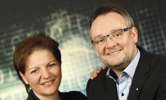 Sabine und Helmut Dettenweitz haben in den vergangenen Jahren fünf Millionen Euro in den Maschinenpark ihres obersteirischen Familienbetriebs investiert.