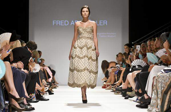 Mit einem Querschnitt österreichischer Modegeschichte - von Fred Adlmüller bis Marina Hoermanseder - eröffnete die MQ Vienna Fashion Week.