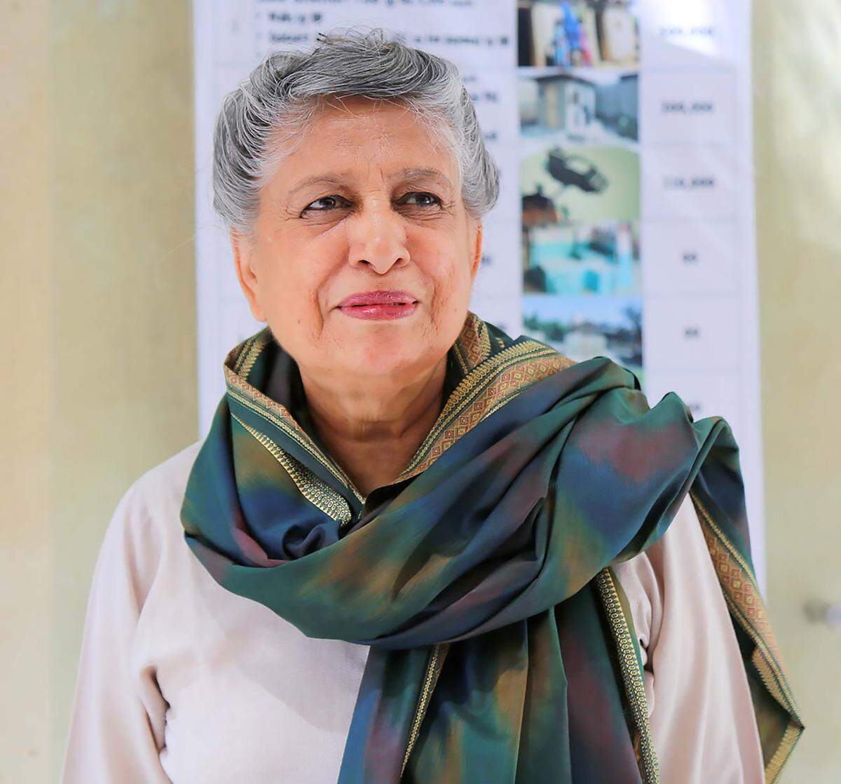 Als erste Architektin Pakistans entwarf Yasmeen Lari (*1941) ikonische Bauten der Moderne, bevor sie eine Zero-Carbon-Selbstbau-Bewegung für Klimageflüchtete und Landlose begründete.