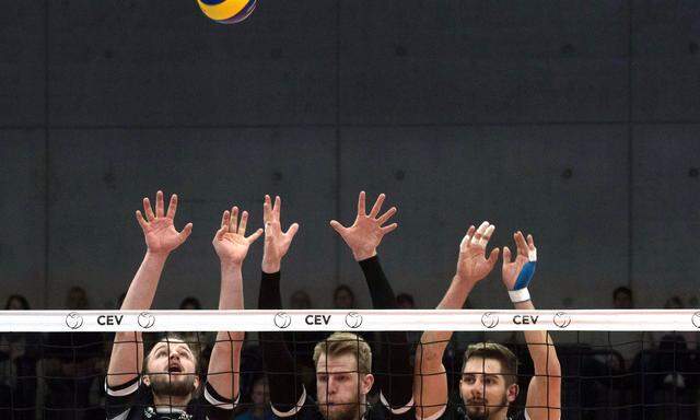 Kein Ball zu hoch, kein Smash zu scharf: Österreichs Volleyballer bestanden den Härtetest am Netz.