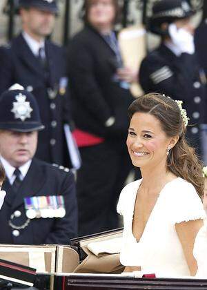 April 29 2011 Londres Spain Sister of the bride and Maid of Honour Pippa Middleton R with Br
