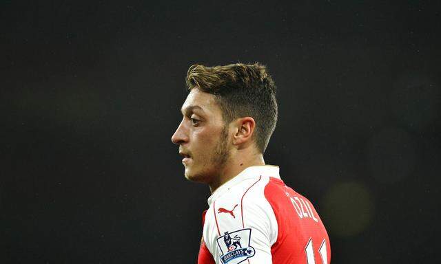 Mesut Ozil of Arsenal during the Barclays Premier League match between Arsenal and Everton played at