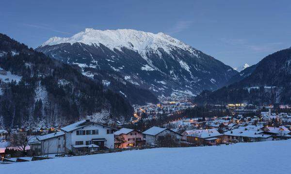 Preis: 5455 Euro Die Vorarlberger Region gehört heute mit den Orten Schruns, Silbertal, St. Gallenkirch und Gaschurn zu den zehn größten Wintersportgebieten Österreichs.