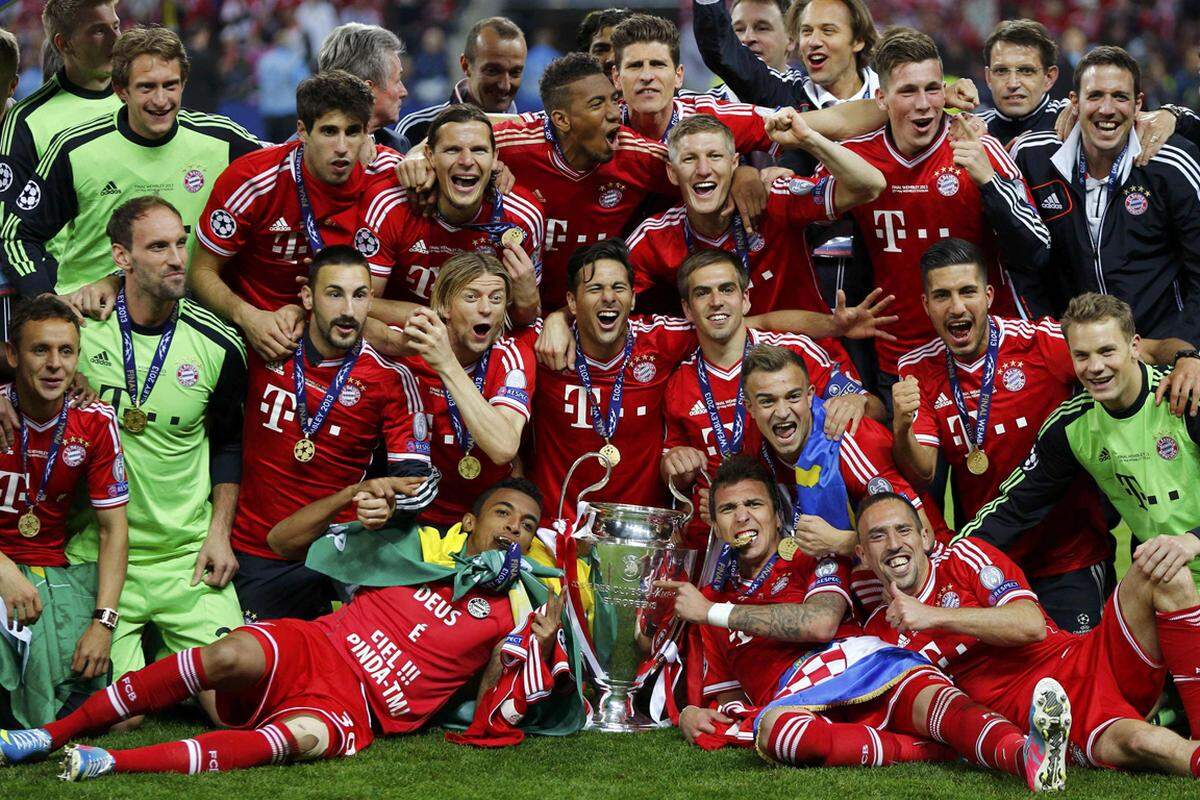 Das offizielle Siegerfoto der Champions League 2013. Im ersten rein deutschen Champions-League-Finale lieferten sich Borussia Dortmund und Bayern München einen hochklassiges Spiel.