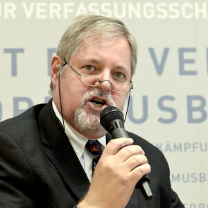 PK 'VERFASSUNGSSCHUTZBERICHT 2013': GRIDLING