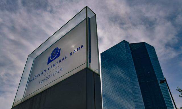 Die EZB-Bankenaufsicht macht Druck auf die Geldhäuser im Euroraum, sich aus Russland zurückzuziehen. 