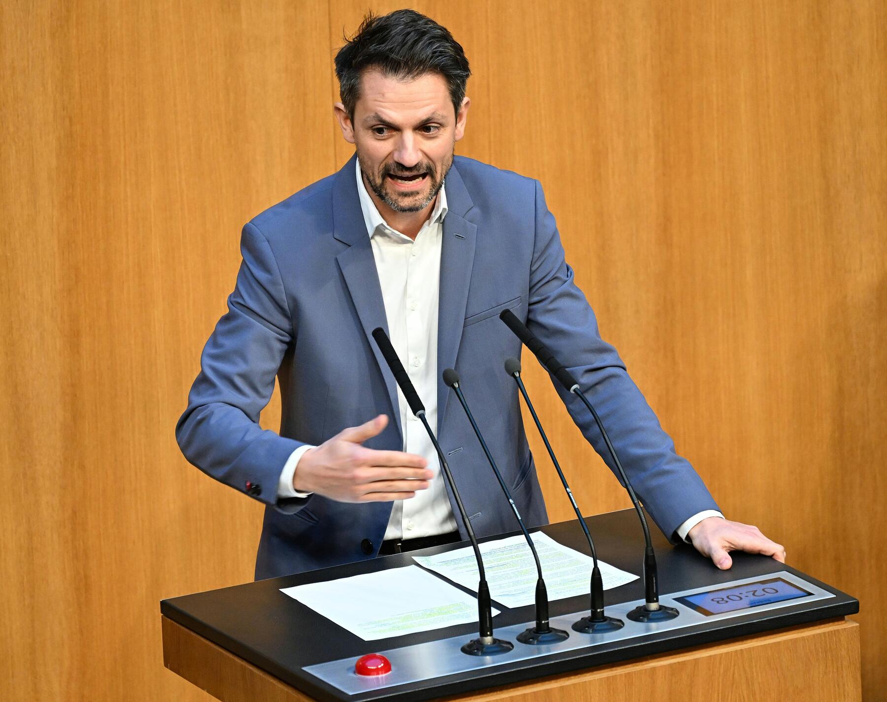 „Rechentrick“: Grüne kritisieren zu geringe Einsparungen in Verwaltung