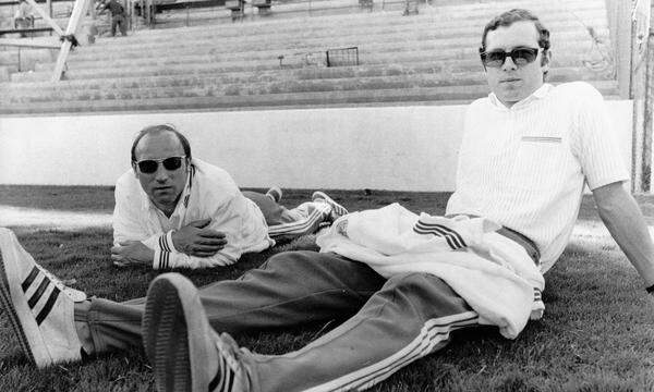 Der eleganteste aller Liberos: Franz Beckenbauer (r.) mit Uwe Seeler während der WM 1970 in Mexiko. 