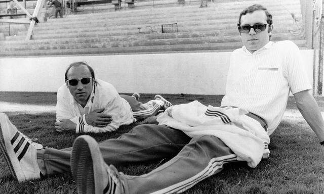 Der eleganteste aller Liberos: Franz Beckenbauer (r.) mit Uwe Seeler während der WM 1970 in Mexiko. 