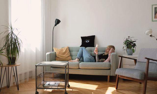 Schlicht und luftig, bunt und verziert: Auf der Instagram-Seite „Wie Wien wohnt“ zeigen Bewohner der Hauptstadt ihre Wohnzimmer her.