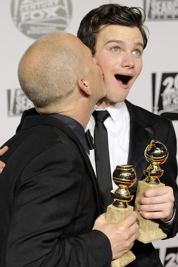 Chris Colfer, der einen homosexuellen Schüler spielt, wurde als Bester Nebendarsteller ausgezeichnet. Und die ...