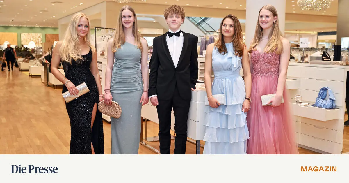 Die-GenZ-liebt-Schulb-lle-Die-Atmosph-re-ist-schicker-als-beim-Ausgehen-premium-