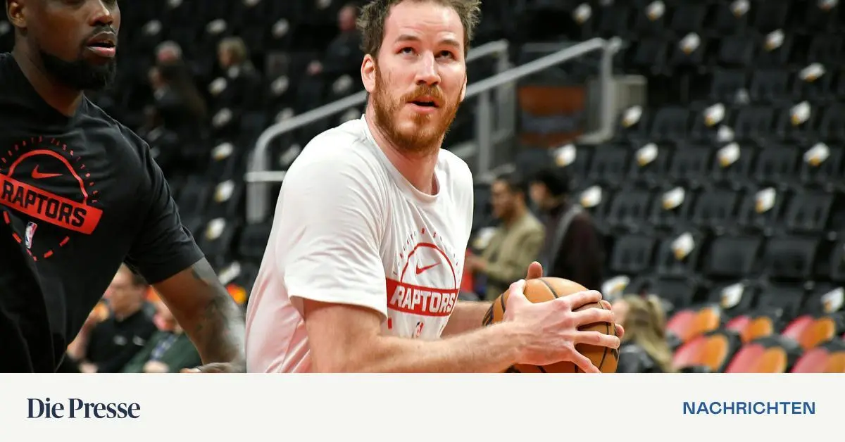 Jakob-P-ltl-knackt-2500-Punkte-Marke-im-Toronto-Dress