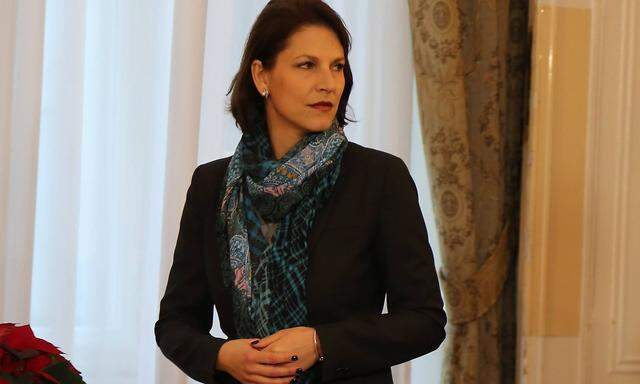 Erster Ministerrat der neuen Regierung Wien BKA 19 12 2017 Karoline EDTSTADLER *** First Ministe