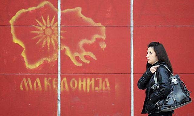 Zeichnung der historischen Großregion Makedonien an einer Hauswand in Skopje