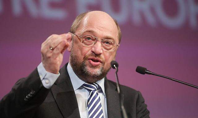 Martin Schulz Rassemblement des secretaires de sections du PS a la mutualite dans la perspective d