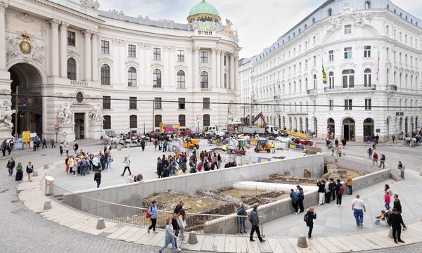 Der Michaelerplatz in Wien, dess Umgestaltung umstritten ist.