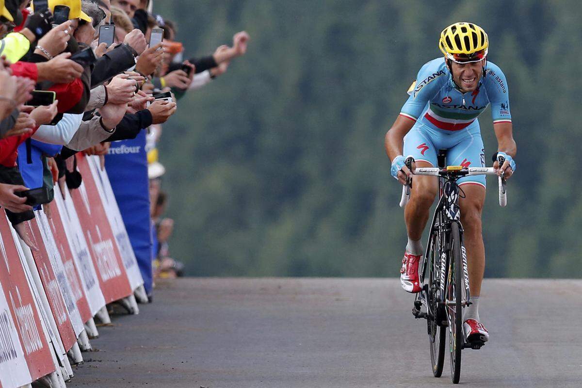 Dies ebnete den Weg für Nibali, der mit seinem zweiten Etappensieg das Gelbe Trikot zurückeroberte.