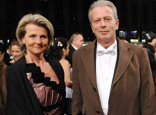 ... Wirtschaftsminister Reinhold Mitterlehner, auch mit seiner Frau, ...