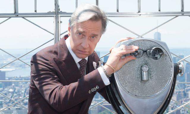 July 12 2016 New York New York USA Ghostbusters Director PAUL FEIG lights the Empire state Bu