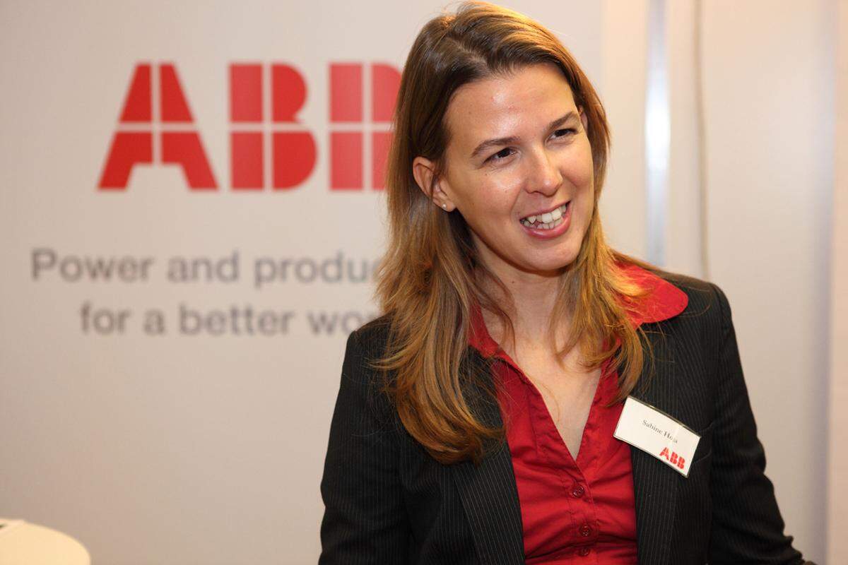 Sabine Hoja, HR/Recruiting, von ABB.