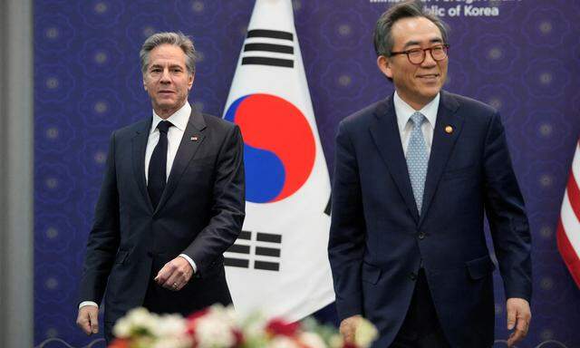 US-Außenminister Antony Blinken und sein südkoreanischer Amtskollege Cho Tae-yul bei ihrem Treffen in Seoul am Montag, 18. März.