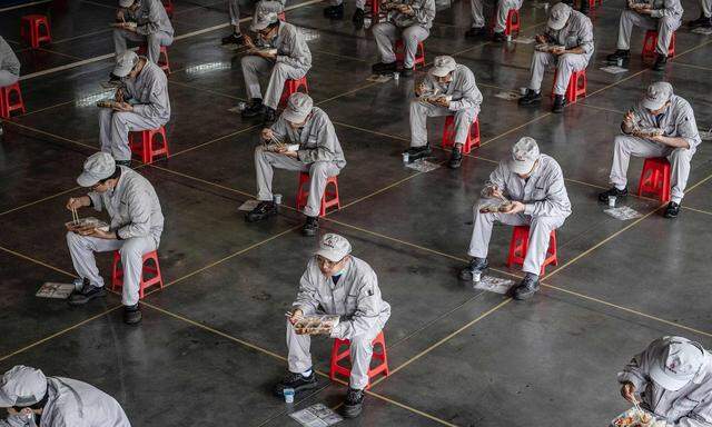 In der Fabrik von Dongfeng Honda in Wuhan wurde die Arbeit wieder aufgenommen.
