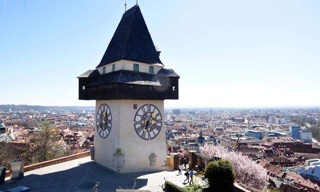 Symbolbild: Der Uhrturm, Wahrzeichen von Graz