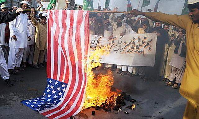 PAKISTAN PROTEST KORAN BURNING