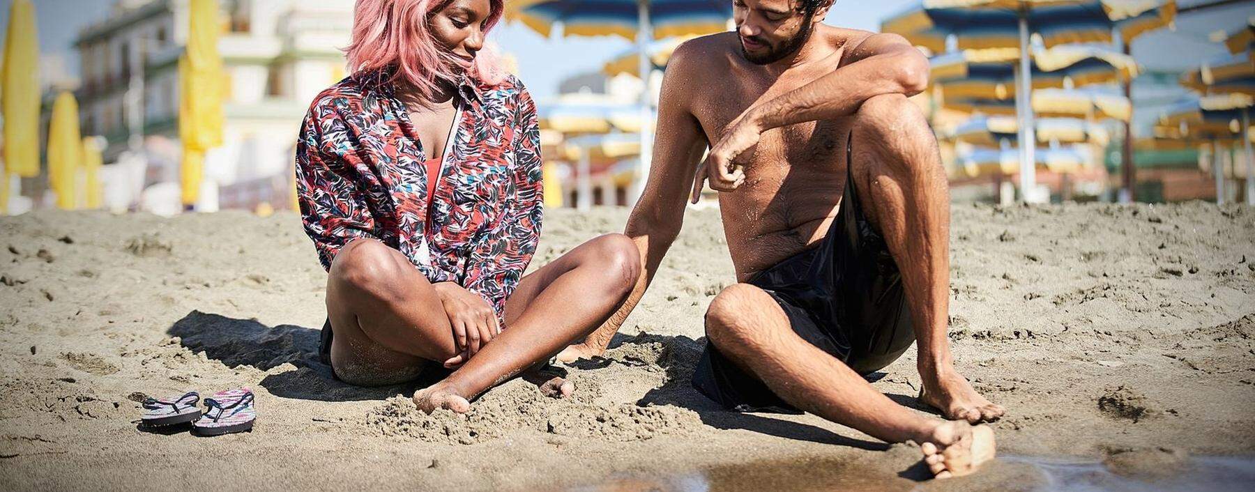 „I May Destroy You“ von und mit Michaela Coel verhandelt sexuelle Traumata und Einvernehmlichkeit – und erregte mit einer unaufgeregten Periodensex-Szene Aufsehen. 