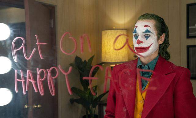 JOKER 2019 de Todd Phillips Joaquin Phoenix. clown d apres le personnage cree par Bill Finger, Bob Kane et Jerry Robinso