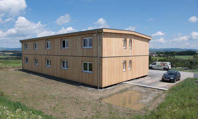 Das neu aufgebaute Asylquartier, aufgenommen am Montag
