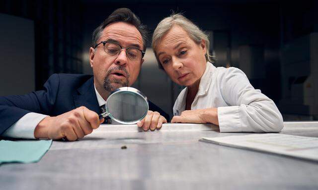 Die Spur führt meist in die Chefetage: Professor Boerne (Jan Josef Liefers ) und Silke Haller (Christine Urspruch) in einem Münster-„Tatort“. 