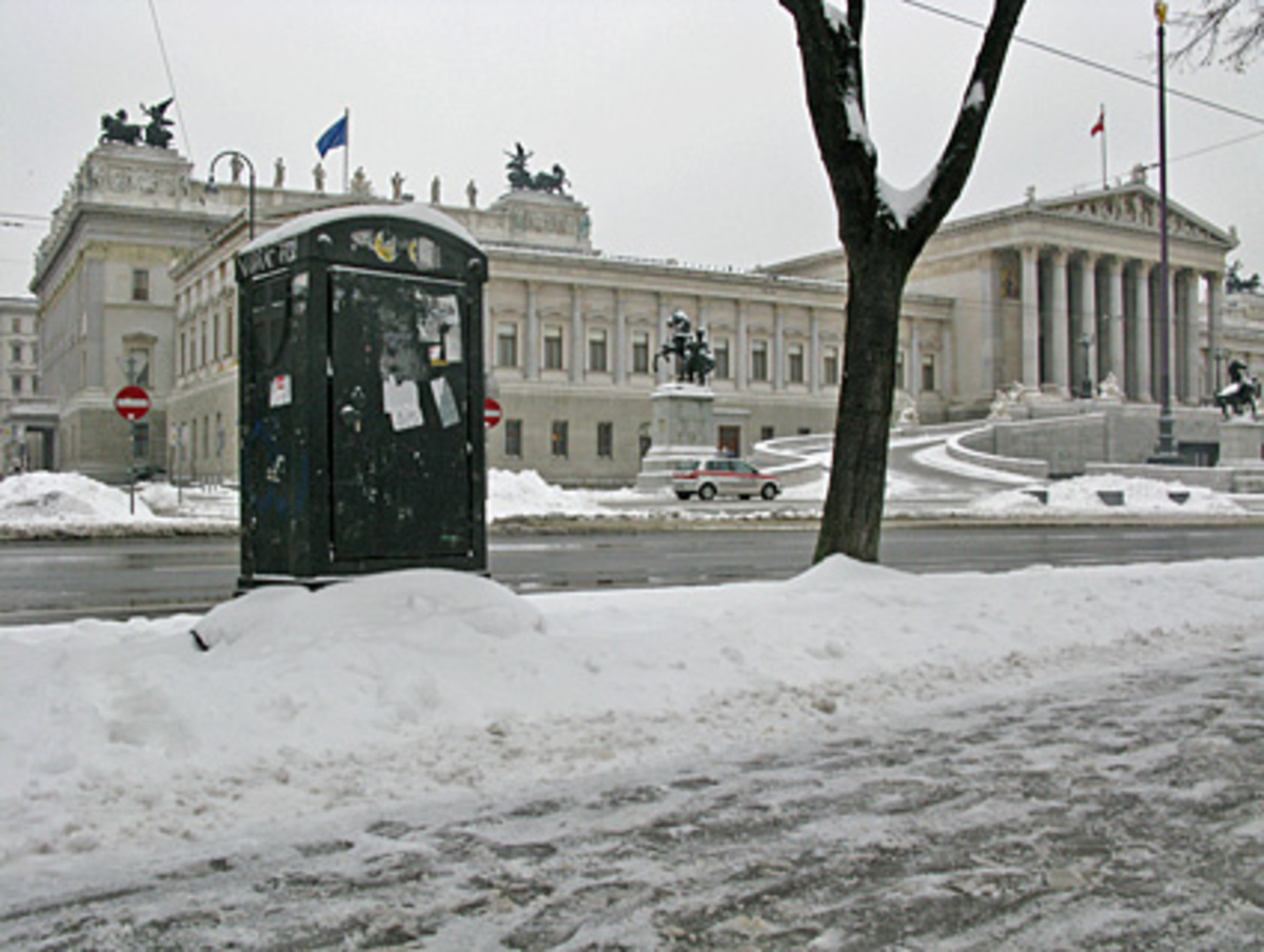 ... und grauem Matsch - auch wenn das groß angesagte Schnee-Chaos ausgeblieben ist.