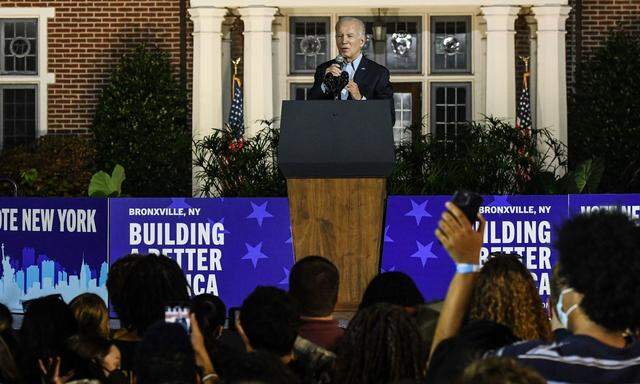 Joe Biden auf einer der letzten Veranstaltungen in diesem Wahlkampf. Ihm droht eine politische Blockade durch den Kongress, sollten die Republikaner auch nur eine der beiden Kammern übernehmen.