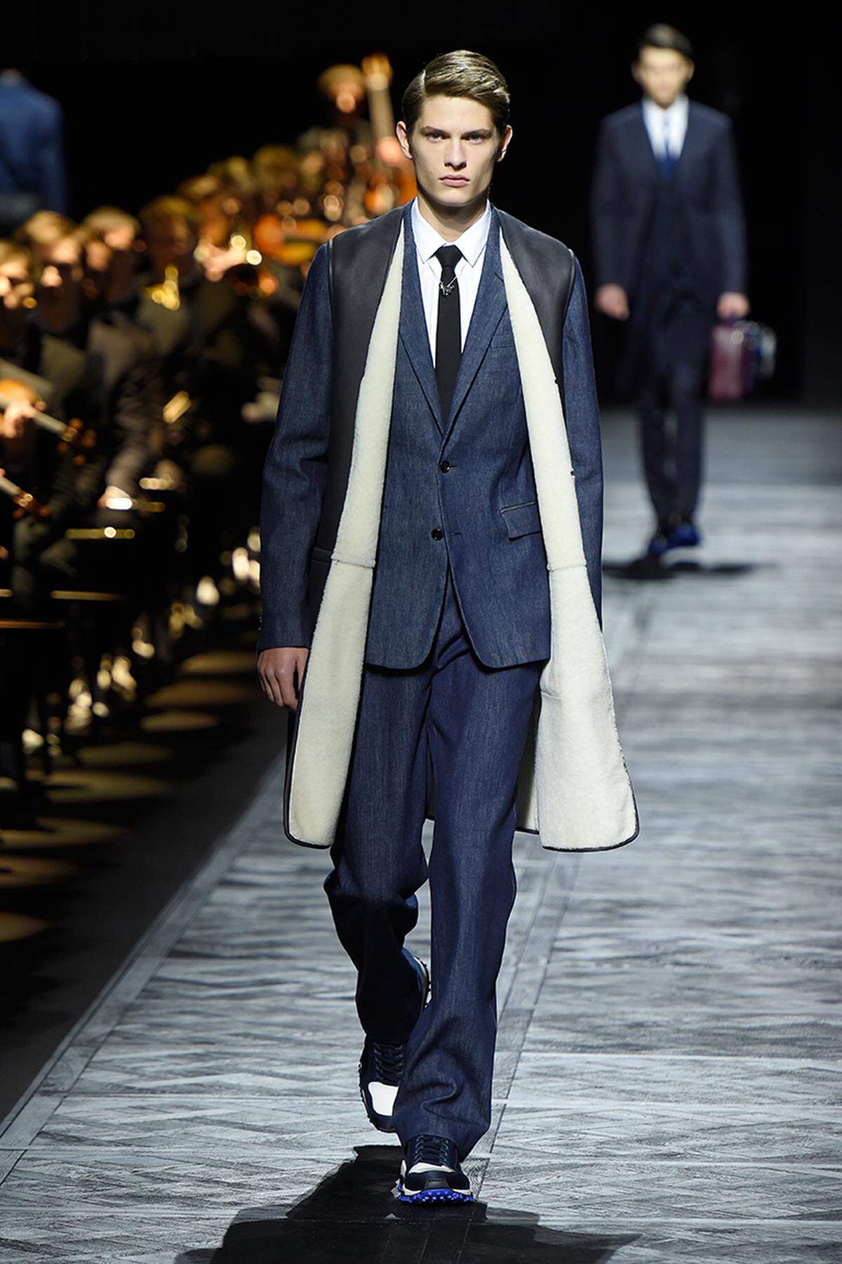 Für jede Gelegenheit den passenden Look. Den bürotauglichen Anzug findet Mann bei Dior homme.   Auswahl: Barbara Zach