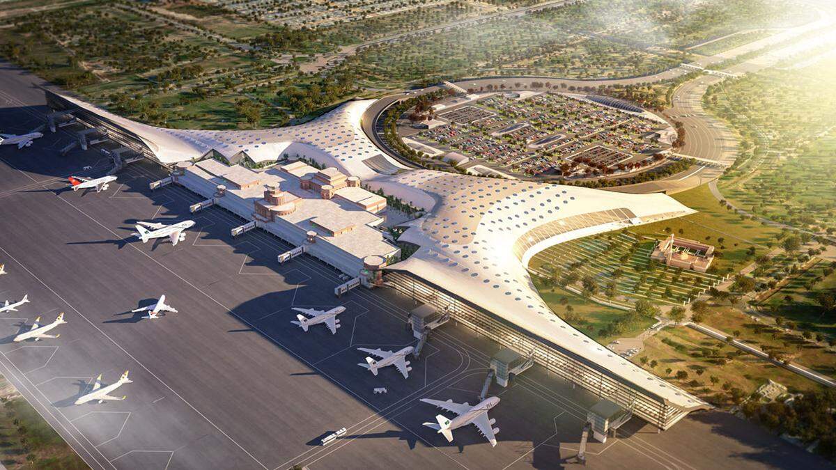 Der Flughafen liegt in der Nähe der Stadt Lahore, er ist der zweitgrößte Flughafen Pakistans. Der große Umbau wird Ende 2017 beginnen.