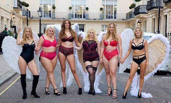 Am 8. November fliegen in New York wieder die makellosen Unterwäsche-Engel über den Laufsteg der alljährliche Victoria's Secret Fashion Show. Vorab gibt es Kritik aus London - von diesen Damen.