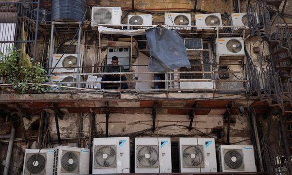 Mehr Hitze bedeutet mehr Klimaanlagen, also auch mehr Stromverbrauch, was wiederum in mehr Hitze münden kann. Diesen Teufelskreis will die UNO durchbrechen. Im Bild eine Aufnahme aus Neu Delhi.