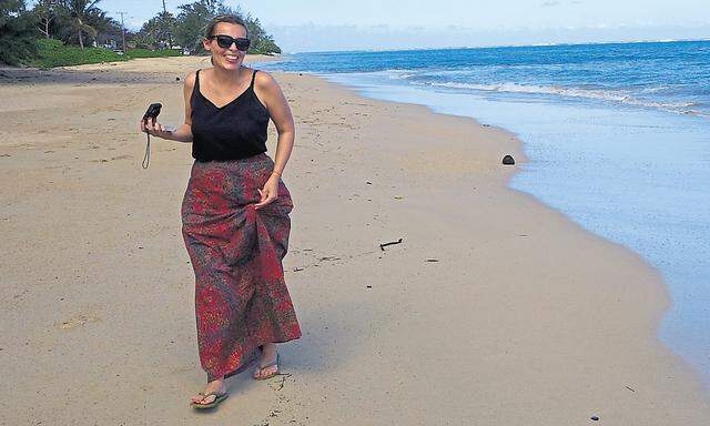  Waltraud Hable im vergangenen Jänner auf der Hawaii-Insel Oahu, nicht weit vom Waikiki Beach. Hawaii war nach Tansania, Südafrika und San Francisco der vierte Stopp auf ihrer Reise.