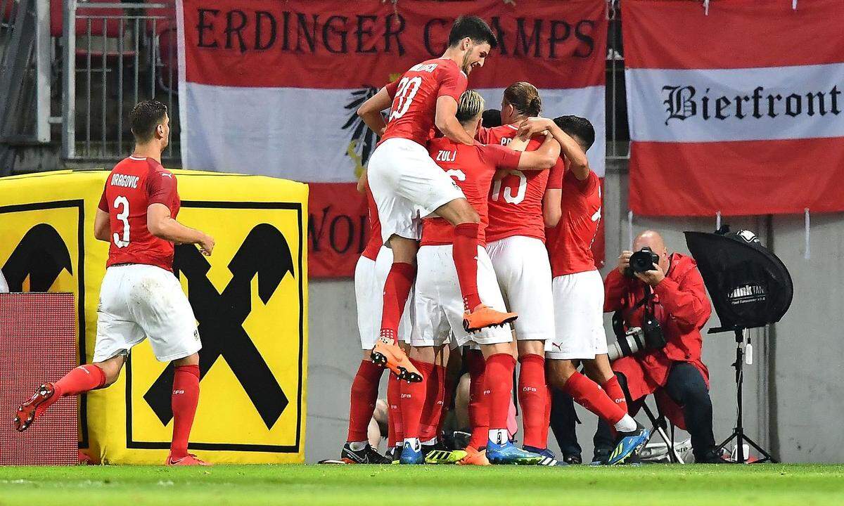 Aus Cordoba wird Klagenfurt: Österreichs Fußballnationalteam besiegt in einem Testspiel Weltmeister Deutschland 2:1. Bei der folgenden WM ist das ÖFB-Team jedoch nur Zuschauer.