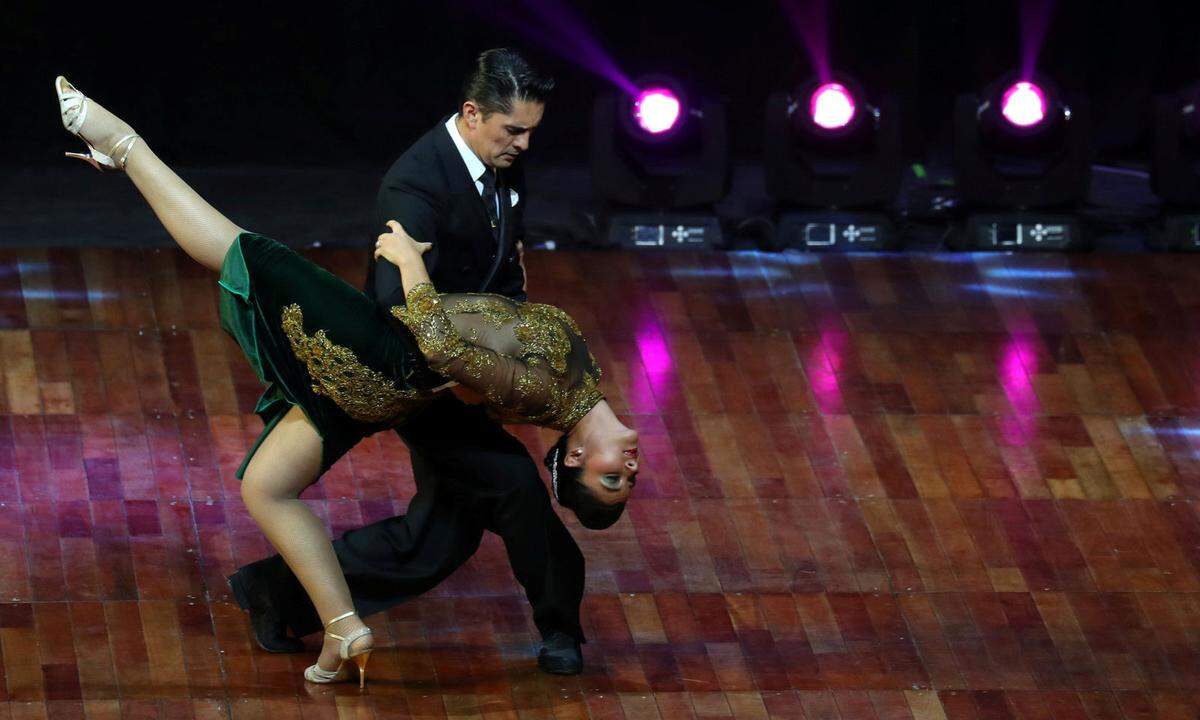 So tanzen Kolumbianer: Edwin Espinosa und Alexa Yepes Arboleda.