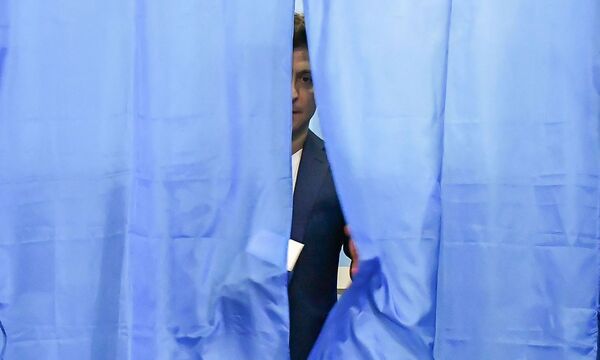 Nicht nur die Ukraine wartet gespannt darauf, welche konkreten politischen Pläne Wahlsieger Wolodomyr Selenskij letztlich enthüllen wird.