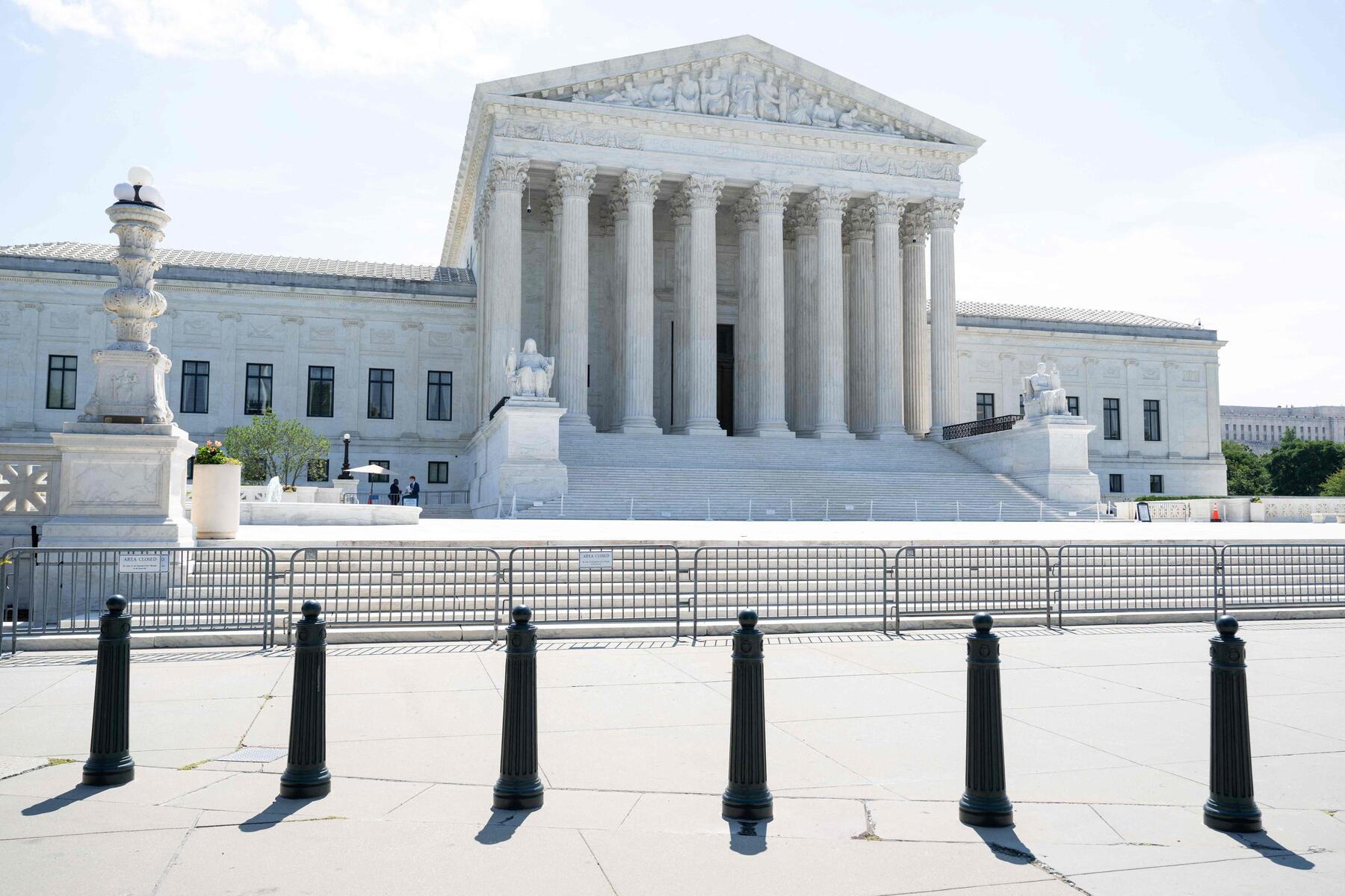 Supreme Court: Those born in the U.S. will continue to receive U.S. citizenship