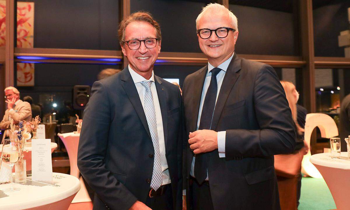 Energie Oberösterreich-CEO Leonhard Schitter (l.) und KSV1870-CEO Ricardo-José Vybiral.
