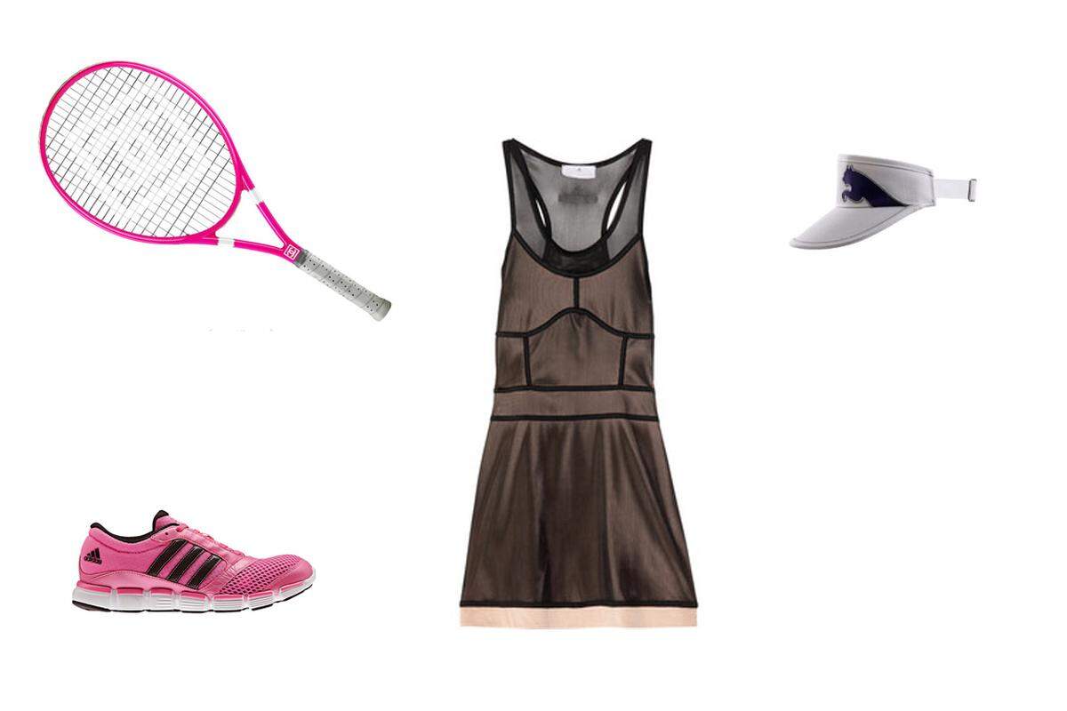 Beim Tennis kann es etwas gewagter zugehen. Mit dem Kleid von Adidas by Stella McCartney, den Schuhen von Adidas und dem pinken Rakett von Chanel sind einem alle Blicke am Sandplatz sicher. Das Käppchen von Puma schützt vor der Sonne am Center Court.